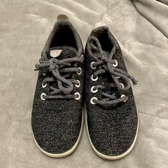 Allbird Wool Runners - Picture 2 of 5